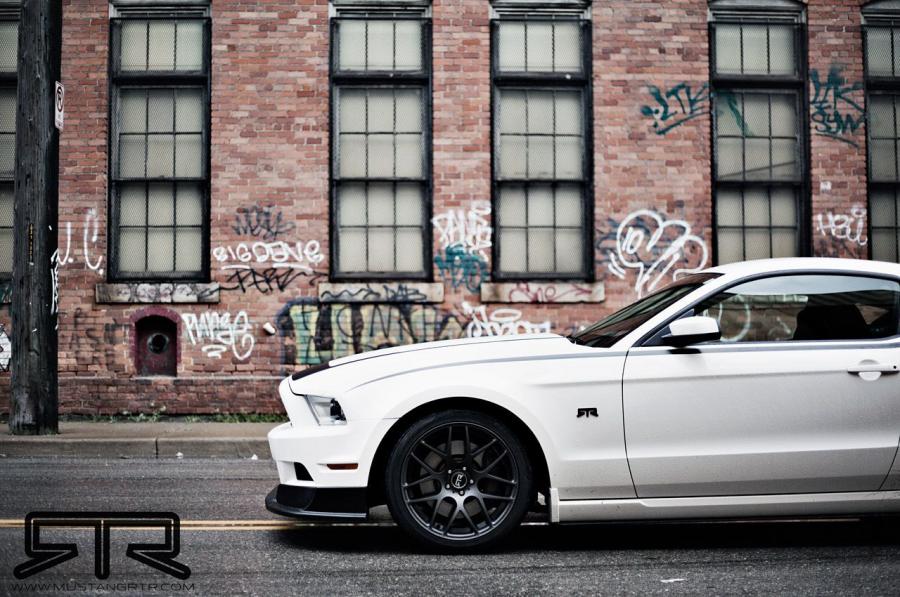  Ford Mustang by RTR 2013 года  (фото 45 из 51)